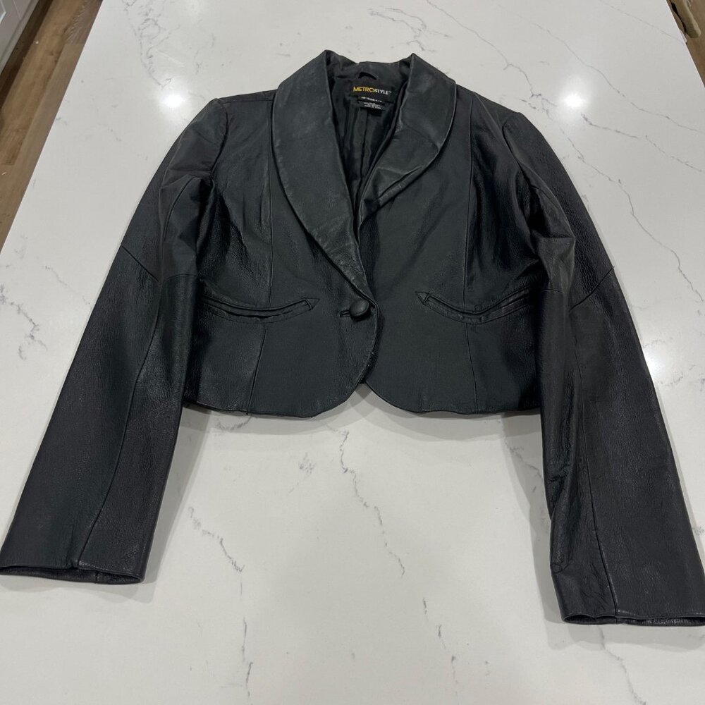 Vintage Metrostyle Womens Black Leather Jacket Blazer One  button Size 6